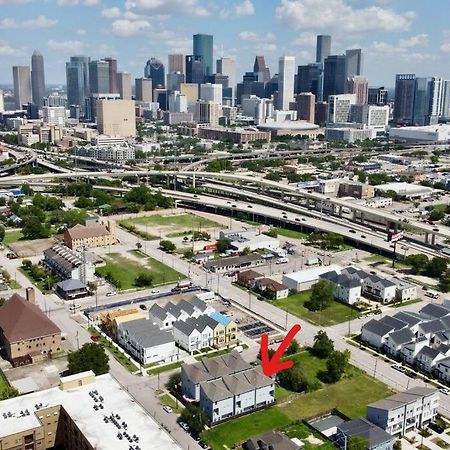 Skyline Views - Sleeps 10 Home Near Downtown ヒューストン エクステリア 写真