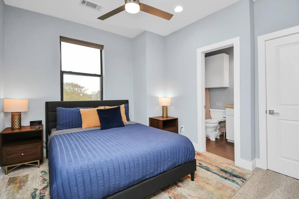 Skyline Views - Sleeps 10 Home Near Downtown ヒューストン エクステリア 写真